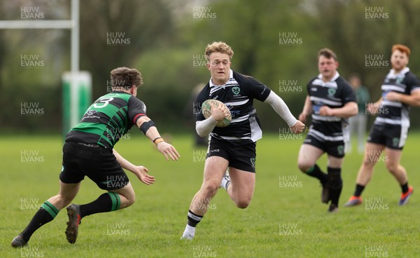 040426 - Caerleon v Gwernyfed RFC, Admiral National League 3 East Presentation - Gethin Davies of Gwernyfed  in action against Caerleon