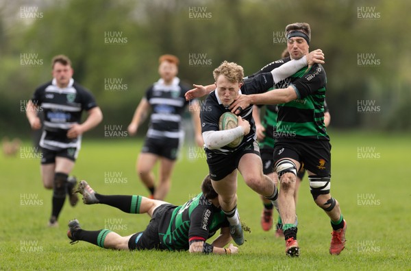 040426 - Caerleon v Gwernyfed RFC, Admiral National League 3 East Presentation - Gethin Davies of Gwernyfed  in action against Caerleon
