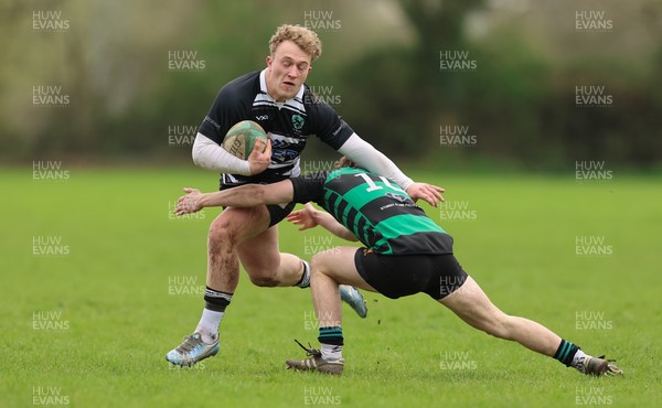 040426 - Caerleon v Gwernyfed RFC, Admiral National League 3 East Presentation - Gethin Davies of Gwernyfed  in action against Caerleon