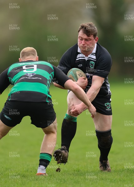 040426 - Caerleon v Gwernyfed RFC, Admiral National League 3 East Presentation - Gwernyfed RFC, in black and white, take on Caerleon having won the Admiral National League 3 East