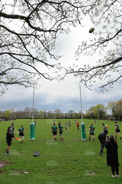 040426 - Caerleon v Gwernyfed RFC, Admiral National League 3 East Presentation - Gwernyfed RFC, in black and white, take on Caerleon having won the Admiral National League 3 East