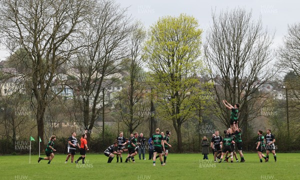 040426 - Caerleon v Gwernyfed RFC, Admiral National League 3 East Presentation - Gwernyfed RFC, in black and white, take on Caerleon having won the Admiral National League 3 East