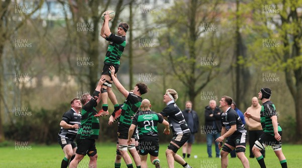 040426 - Caerleon v Gwernyfed RFC, Admiral National League 3 East Presentation - Gwernyfed RFC, in black and white, take on Caerleon having won the Admiral National League 3 East