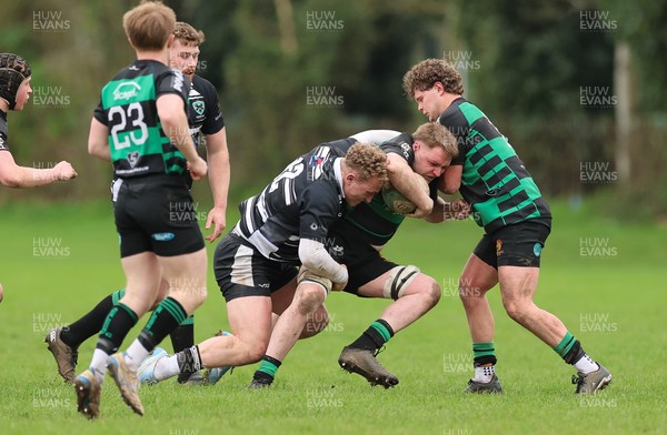 040426 - Caerleon v Gwernyfed RFC, Admiral National League 3 East Presentation - Gwernyfed RFC, in black and white, take on Caerleon having won the Admiral National League 3 East