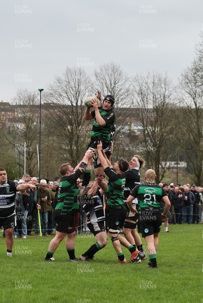 040426 - Caerleon v Gwernyfed RFC, Admiral National League 3 East Presentation - Gwernyfed RFC, in black and white, take on Caerleon having won the Admiral National League 3 East