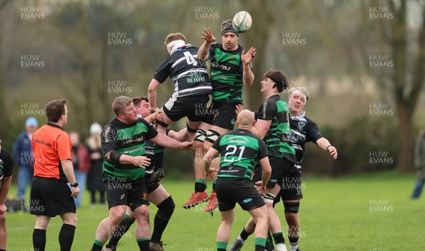 040426 - Caerleon v Gwernyfed RFC, Admiral National League 3 East Presentation - Gwernyfed RFC, in black and white, take on Caerleon having won the Admiral National League 3 East
