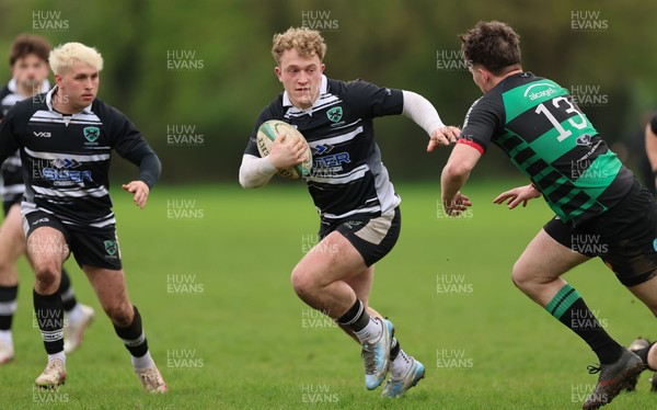 040426 - Caerleon v Gwernyfed RFC, Admiral National League 3 East Presentation - Gwernyfed RFC, in black and white, take on Caerleon having won the Admiral National League 3 East