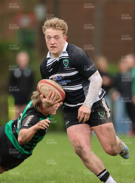 040426 - Caerleon v Gwernyfed RFC, Admiral National League 3 East Presentation - Gethin Davies of Gwernyfed dives in to score try