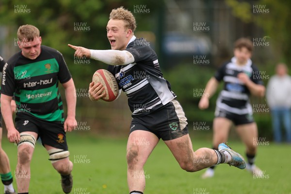 040426 - Caerleon v Gwernyfed RFC, Admiral National League 3 East Presentation - Gethin Davies of Gwernyfed dives in to score try