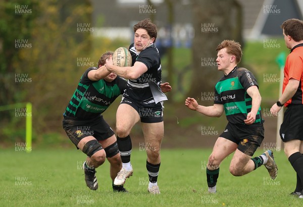 040426 - Caerleon v Gwernyfed RFC, Admiral National League 3 East Presentation - Gwernyfed RFC, in black and white, take on Caerleon having won the Admiral National League 3 East