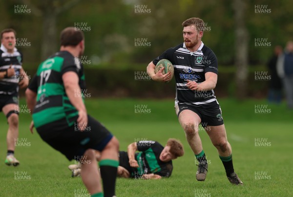 040426 - Caerleon v Gwernyfed RFC, Admiral National League 3 East Presentation - Gwernyfed RFC, in black and white, take on Caerleon having won the Admiral National League 3 East