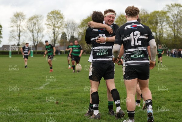 040426 - Caerleon v Gwernyfed RFC, Admiral National League 3 East Presentation - Gwernyfed RFC, in black and white, take on Caerleon having won the Admiral National League 3 East