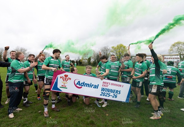 040426 - Caerleon v Gwernyfed RFC, Admiral National League 3 East Presentation - Gwernyfed celebrate after being presented with the  Admiral National League 3 East Trophy
