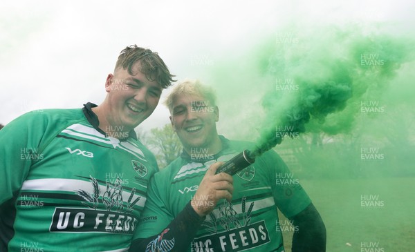 040426 - Caerleon v Gwernyfed RFC, Admiral National League 3 East Presentation - Gwernyfed celebrate after being presented with the  Admiral National League 3 East Trophy