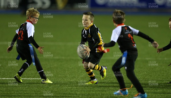 041215 - Cardiff Blues v Connacht - Guinness PRO12 - Half time tag rugby Taffs Well v Mountain Ash