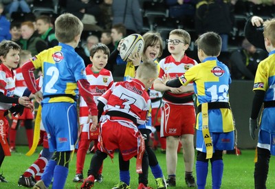 240318 - Ospreys v Leinster, Guinness PRO14 - Half Time Tag matches
