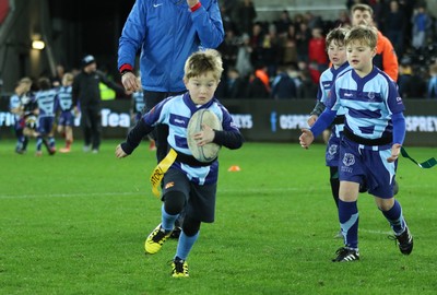 240318 - Ospreys v Leinster, Guinness PRO14 - Half Time Tag matches