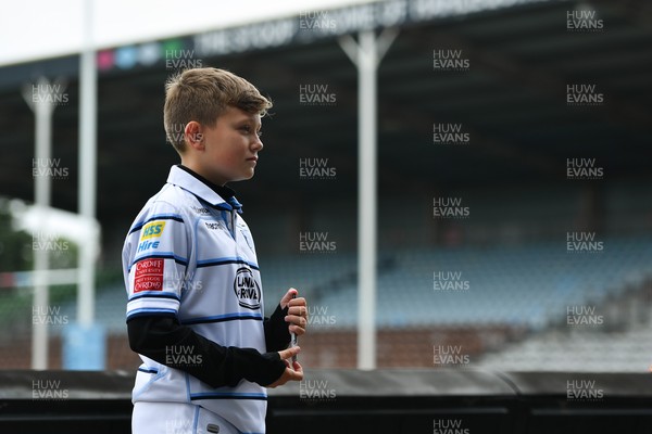 040921 - Harlequins v Cardiff Rugby - Preseason Friendly - Mark, a young Blues fan waits for the players to arrive