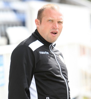 270816 - Hartlepool United vs Newport County - SkyBet League 2 -Newport manager Warren Feeney