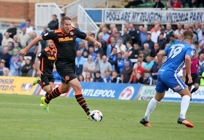 270816 - Hartlepool United vs Newport County - SkyBet League 2 -Jon Parkin of Newport on the attack