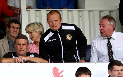 270816 - Hartlepool United vs Newport County - SkyBet League 2 -Warren Feeney takes his seat in the stands