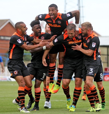 270816 - Hartlepool United vs Newport County - SkyBet League 2 -Jon Parkin goal celebration