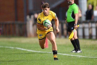 060925 - Hartpury College v Dragons RFC - Preseason Friendly - Ewan Rosser of Dragons