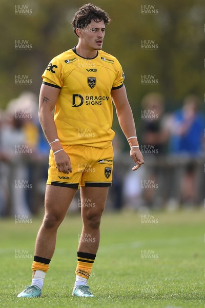 060925 - Hartpury College v Dragons RFC - Preseason Friendly - Che Hope of Dragons