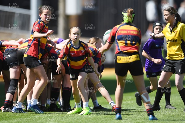 060525 - Haverfordwest High v Ysgol Godrer Berwyn - Girls Schools U12s Cup Final - Bela Lloyd-Davies of Ysgol Godrer Berwyn