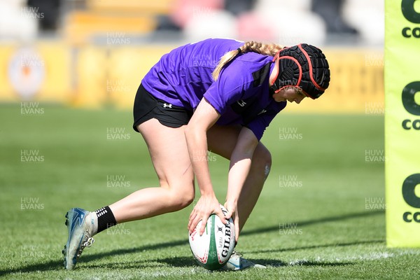 060525 - Haverfordwest High v Ysgol Godrer Berwyn - Girls Schools U12s Cup Final - Grace Busby of Haverfordwest scores a try