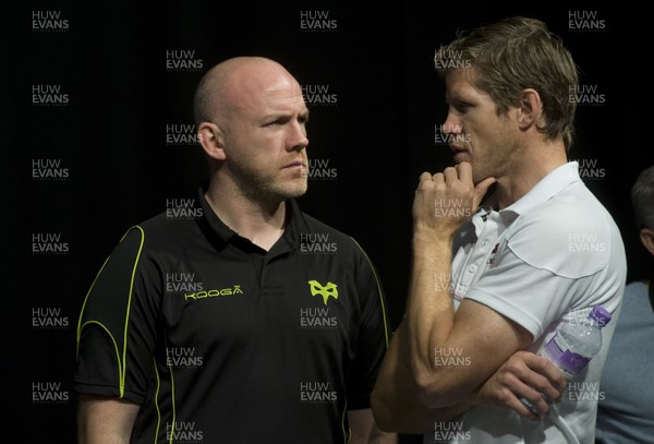 011012 - Heineken Cup Launch -Ospreys coach Steve Tandy and Scarlets coach Simon Easterby