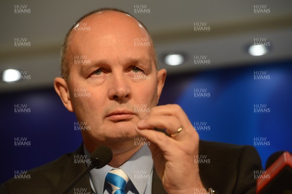 300913 - Heineken Cup Launch -ERC Chief Executive Derek McGrath talks to reporters