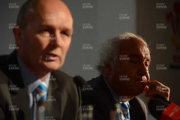 300913 - Heineken Cup Launch -ERC Chief Executive Derek McGrath and ERC Independent Chairman Jean-Pierre Lux talk to reporters