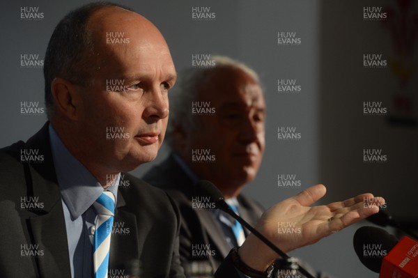 300913 - Heineken Cup Launch -ERC Chief Executive Derek McGrath and ERC Independent Chairman Jean-Pierre Lux talk to reporters