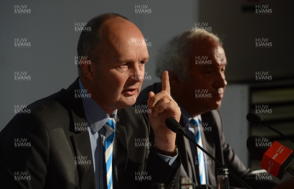 300913 - Heineken Cup Launch -ERC Chief Executive Derek McGrath and ERC Independent Chairman Jean-Pierre Lux talk to reporters