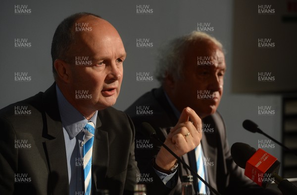 300913 - Heineken Cup Launch -ERC Chief Executive Derek McGrath and ERC Independent Chairman Jean-Pierre Lux talk to reporters