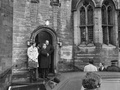 060375 - Dr Henry Kissinger visit to Cardiff for the ceremony to give Jim Callaghan the Freedom of the City  US Secretary of State Dr Henry Kissinger leaves Cardiff Castle with Foreign Secretary Jim Callaghan