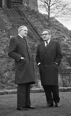 060375 - Dr Henry Kissinger visit to Cardiff for the ceremony to give Jim Callaghan the Freedom of the City  US Secretary of State Dr Henry Kissinger with Foreign Secretary Jim Callaghan at Cardiff Castle