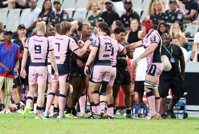 270326 - Hollywoodbets Sharks v Cardiff Rugby, United Rugby Championship - Things boil over between the two sides