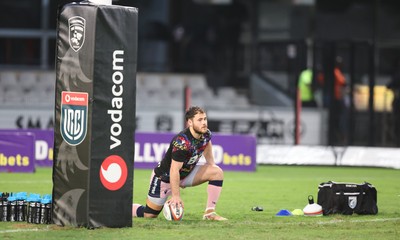 270326 - Hollywoodbets Sharks v Cardiff Rugby, United Rugby Championship - Rory Jennings of Cardiff during the warmup