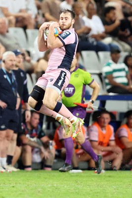 270326 - Hollywoodbets Sharks v Cardiff Rugby, United Rugby Championship - Iwan Stephens of Cardiff