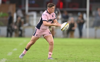 270326 - Hollywoodbets Sharks v Cardiff Rugby, United Rugby Championship - Callum Sheedy of Cardiff 