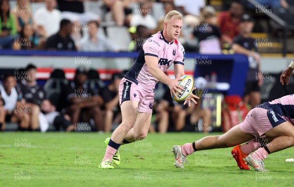 270326 - Hollywoodbets Sharks v Cardiff Rugby, United Rugby Championship - Johan Mulder of Cardiff
