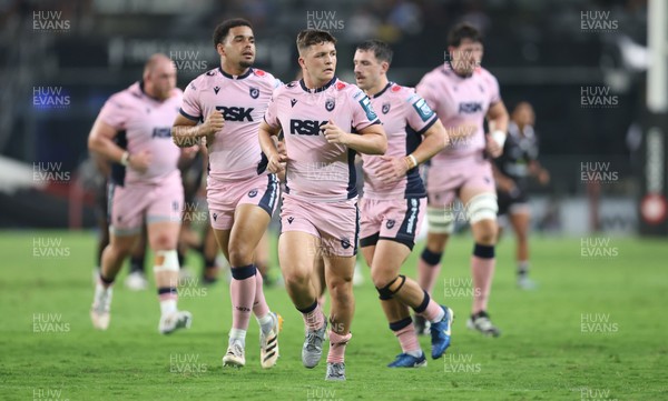 270326 - Hollywoodbets Sharks v Cardiff Rugby, United Rugby Championship - Callum Sheedy of Cardiff