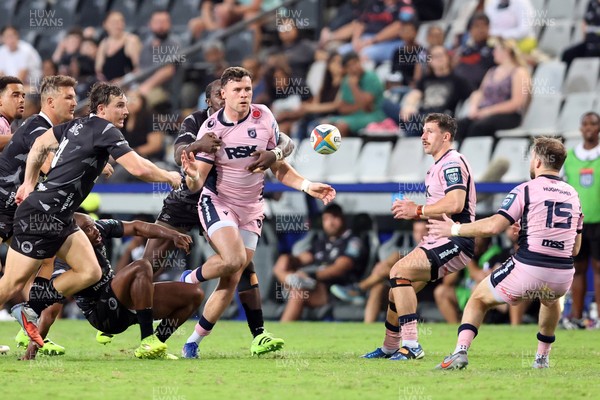 270326 - Hollywoodbets Sharks v Cardiff Rugby, United Rugby Championship - Mason Grady of Cardiff 