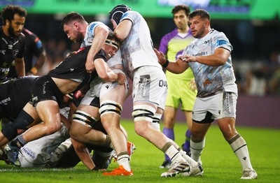 090525 - Hollywoodbets Sharks v Ospreys - United Rugby Championship - James Venter of the Hollywoodbets Sharks
