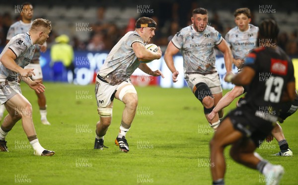 090525 - Hollywoodbets Sharks v Ospreys - United Rugby Championship - Morgan Morse of the Ospreys