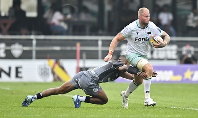 260926 - Hollywoodbets Sharks v Ospreys - United Rugby Championship - Ross Moriarty of Ospreys