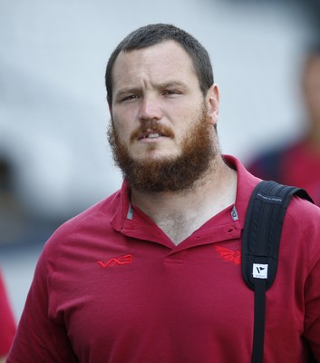 251025 - Hollywoodbets Sharks v Scarlets - United Rugby Championship - Marnus van der Merwe of the Scarlets