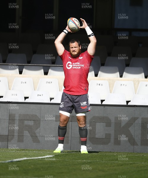 251025 - Hollywoodbets Sharks v Scarlets - United Rugby Championship - Marnus van der Merwe of the Scarlets
